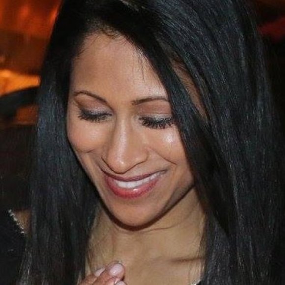 Meet your Posher, Anita - Picture 1 of 1